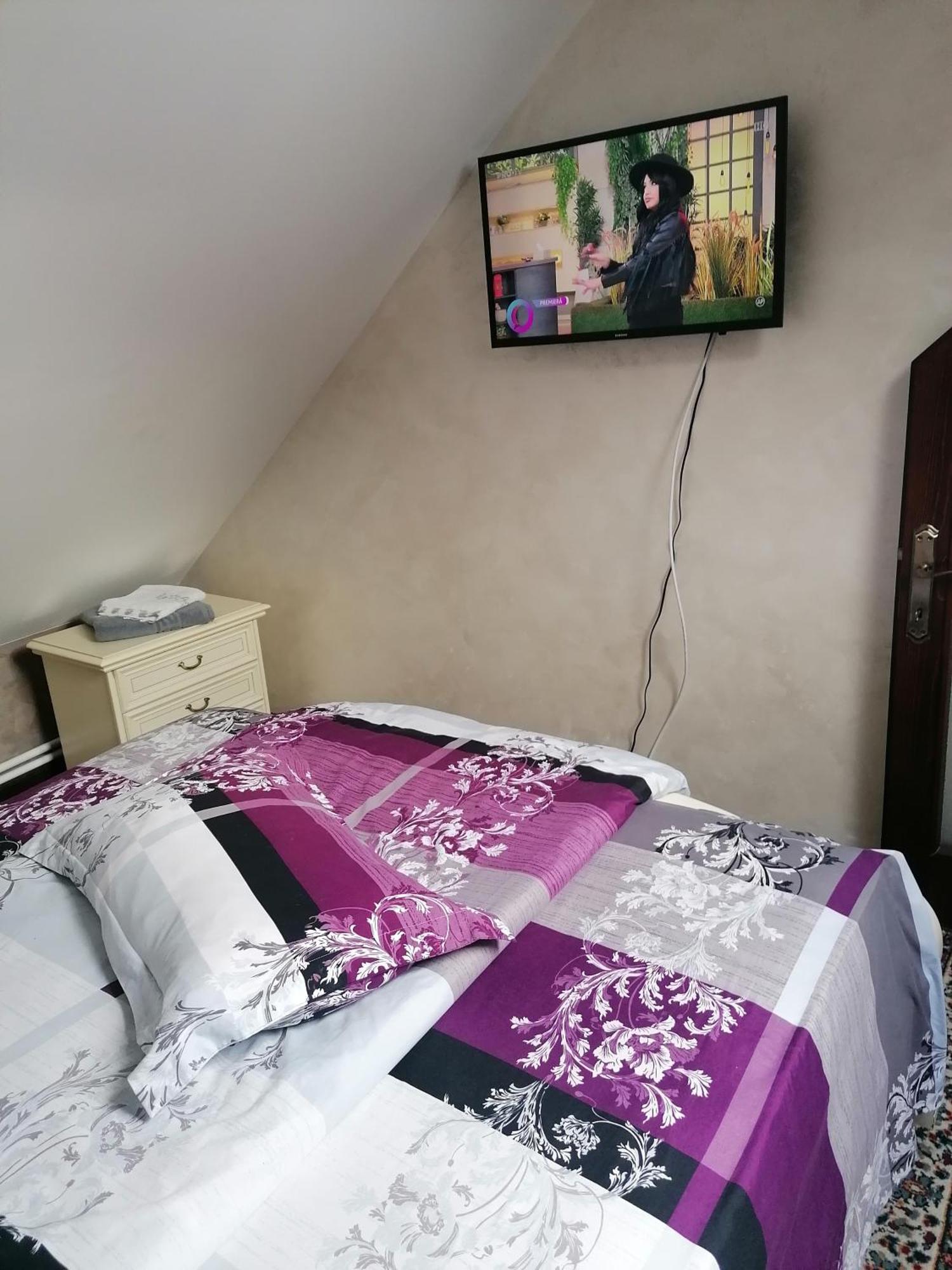 Pensiunea Casa Fierarul Din Bucovina Vatra Moldoviţei Zimmer foto